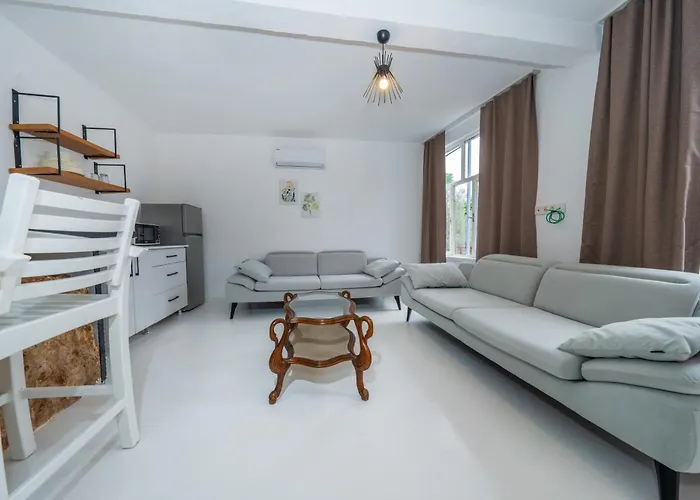 Mai By Downtown Apartment *