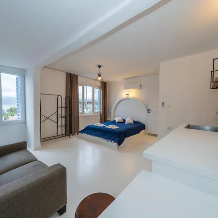 Mai By Downtown Apartmán